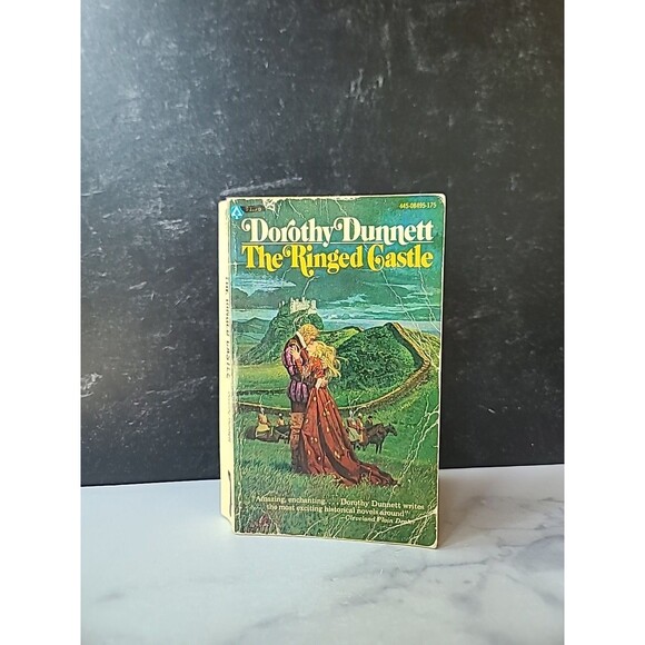 The Ringed Castle By Dorothy Dunnett Paperback - Picture 1 of 10